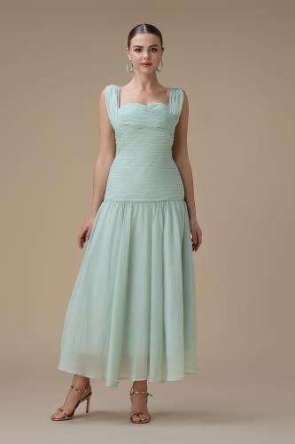 فستان تيفاني ميدي بشيفون وكسرات