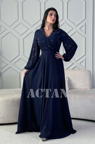 فستان ازرق سهرة طويل مزين بالفصوص