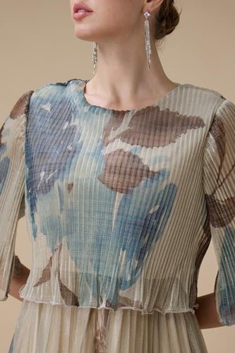 فستان ماكسي بليسيه واسع بطبعة زهرية