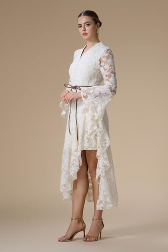 فستان سكري دانتيل بطبقات مائلة