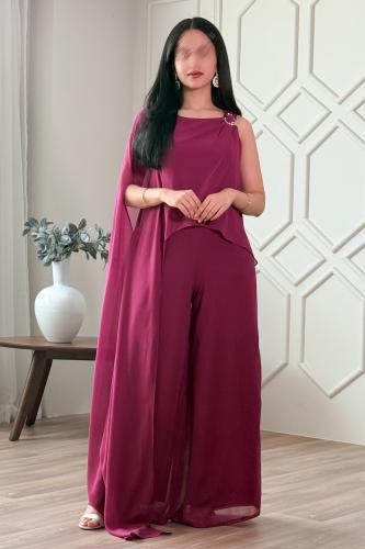 جمبسوت بكتف واحد بوشاح طويل لون فوشي