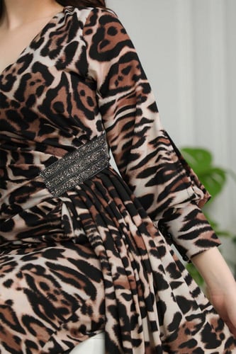 فستان تايغر طويل بفتحه