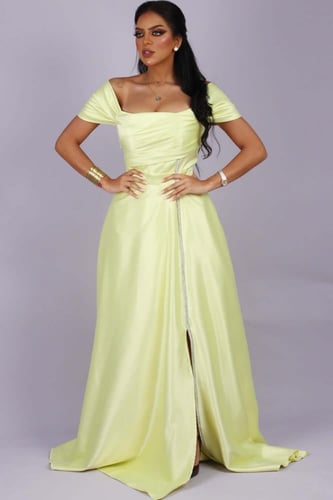 فستان ستان سهرة لون أصفر