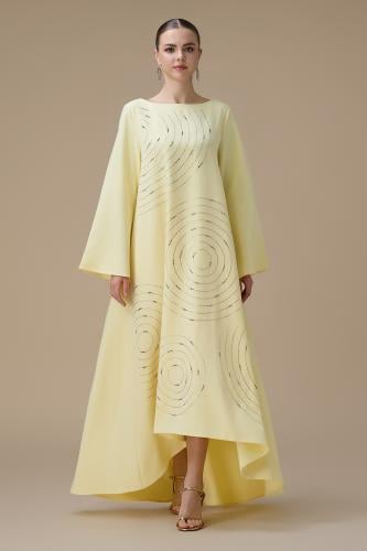 جلابية طويلة ماكسي صفراء بتصميم واسع أنيق