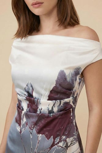 فستان ميدي بطبعة أزهار لون موف