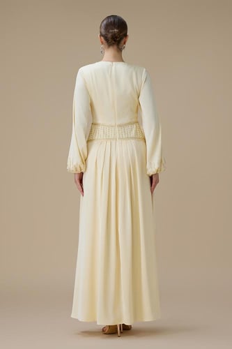 فستان طويل اصفر درابيه ناعم