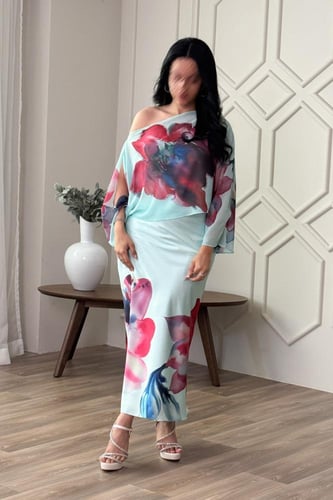 فستان قطعتين ساتان بطبعة أزهار لون أزرق