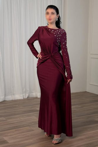 فستان ماكسي بعقدة على الخصر