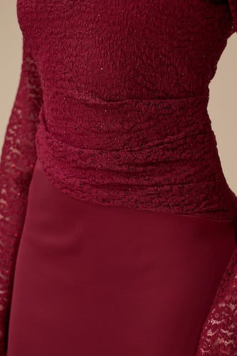 فستان برغندي طويل دانتيل