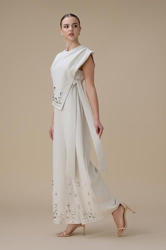 جمبسوت بيج بتصميم غير متماثل وتطريز كريستالي