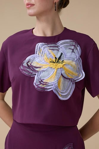 طقم موف ميدي بتطريز زهري