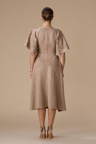 فستان بيج ميدي بأكمام كاب