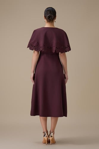 فستان ميدي عنابي بتطريز زهور