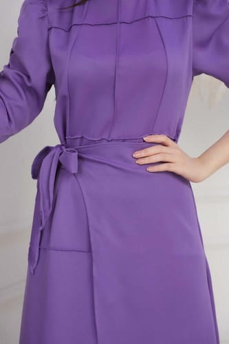 فستان بتصميم لف برباط لون موف