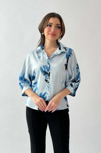 قميص ساتان بطبعة ورد بأكمام 3\4 لون ازرق