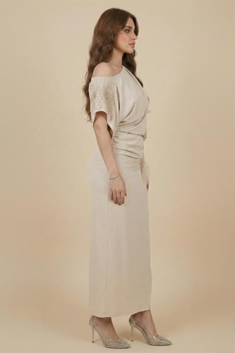 فستان ماكسي بكتف مزين بورد لون بيج