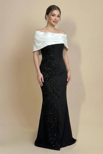 فستان سهرة طويل أسود اوف شولدر