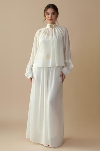 طقم شيفون لون أبيض أنيق