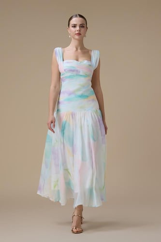 فستان طويل باستيل ناعم