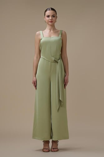 جمبسوت من قطعتين اخضر بتصميم كاب مطرز