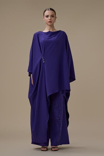 طقم بنطلون بنفسجي بقصة انسيابية واسعة مع تطريز فاخ...