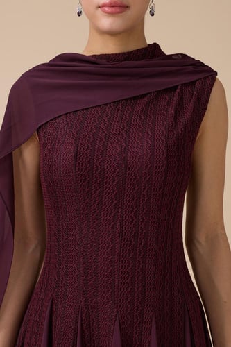 فستان ميدي عنابي بوشاح كتف