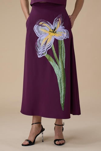 طقم موف ميدي بتطريز زهري