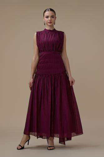 فستان طويل برغندي بكاب ناعم