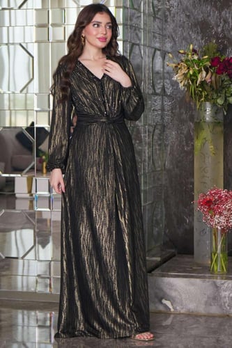 فستان ماكسي بطبعة زيبرا مزين بالفصوص