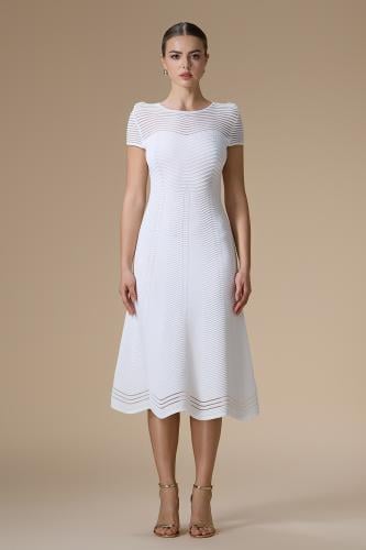 فستان ابيض ميدي تريكو