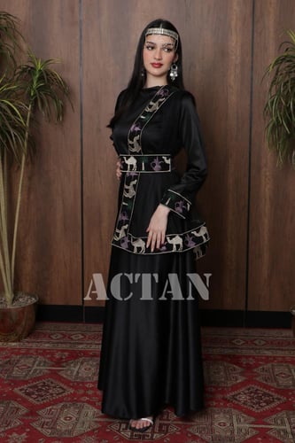 جلابية بتطريز تراثي