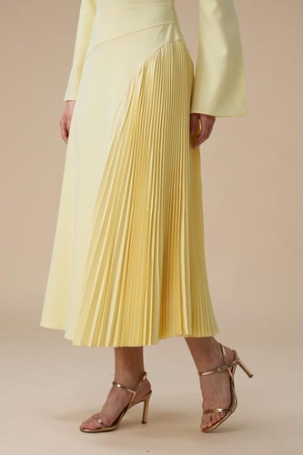 فستان ماكسي اصفر بكتف واحد