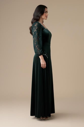 فستان مخملي بأكمام جوبير مزين بالكريستال لون اخضر...