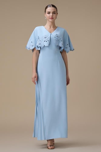 فستان طويل ازرق بتطريزات زهرية