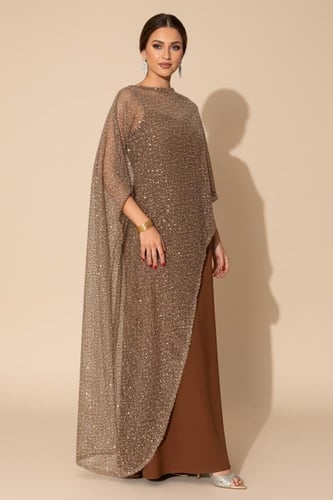 فستان طويل بني بكاب مطرز