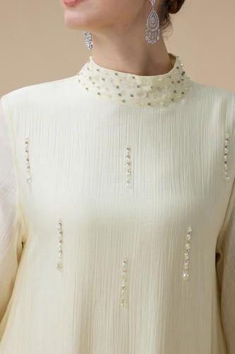 جلابية طويلة اصفر فاتح بتطريز ناعم