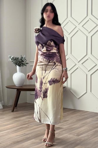 فستان ميدي بطبعة أزهار بكتف واحد