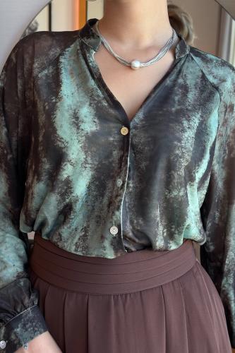 قميص بطبعة ماربل لون أخضر