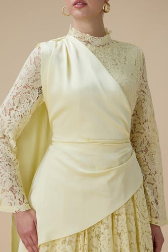 فستان ماكسي دانتيل أصفر فاتح