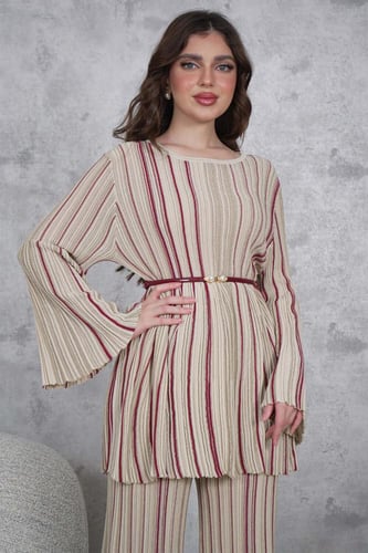 طقم بنطلون وبلوزة بليسيه بحزام