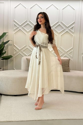 فستان بكتف واحد غير متساوي الطول لون بيج