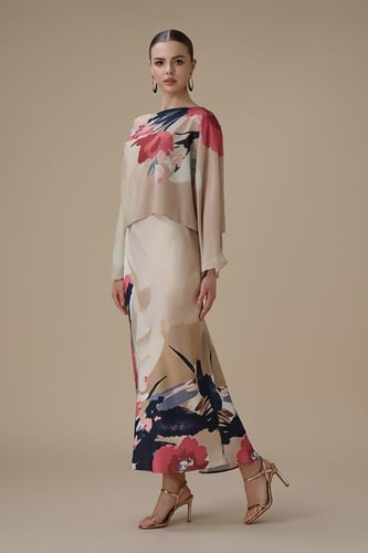 فستان ماكسي بطبعة زهرية بتصميم كتف واحد