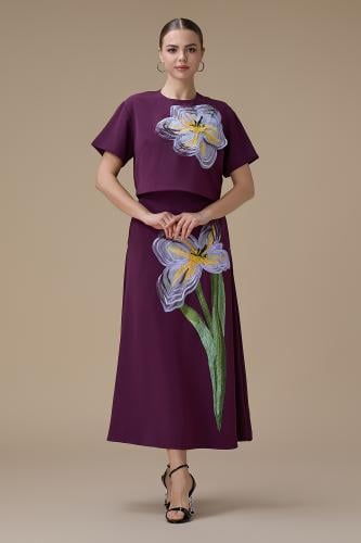 طقم موف ميدي بتطريز زهري