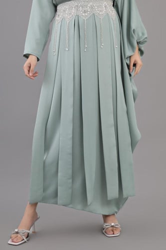 جلابية رمضانية بتصميم مميز مطرزه بالخرز والولو لون...