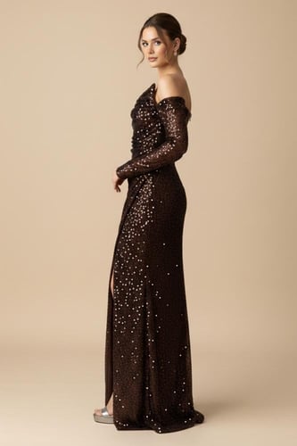 فستان طويل لون بني ترتر بقصة أنيقة