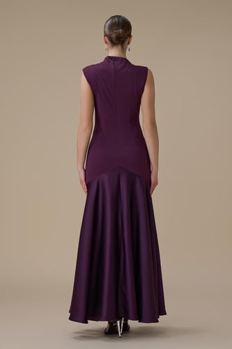 فستان بنفسجي طويل ساتان بكريستالات