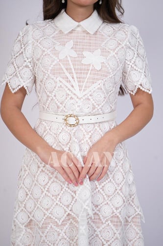 فستان ميدي أنيق بطبقات لون أبيض