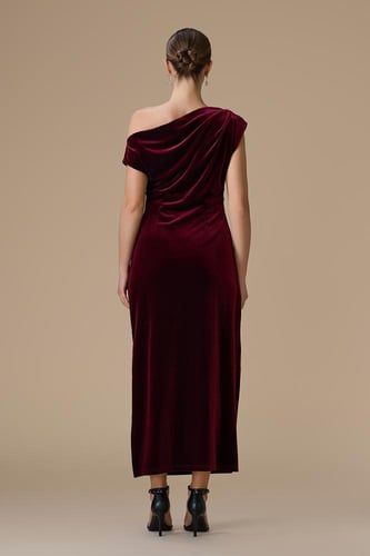 فستان برغندي ماكسي اوف شولدر