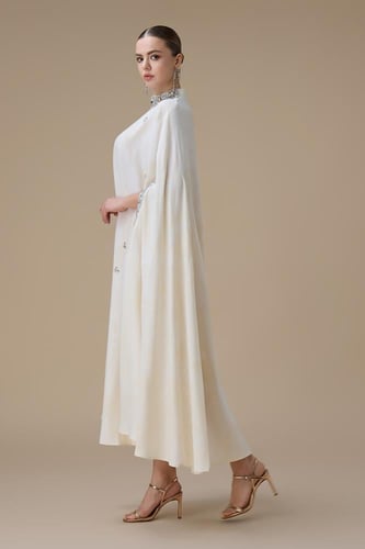 جلابية ميدي كاب واسعة سكري بتطريزات كريستالية