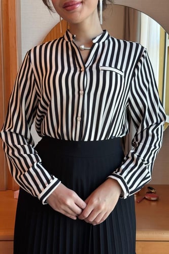 قميص بأزرار مقلم لون اسود